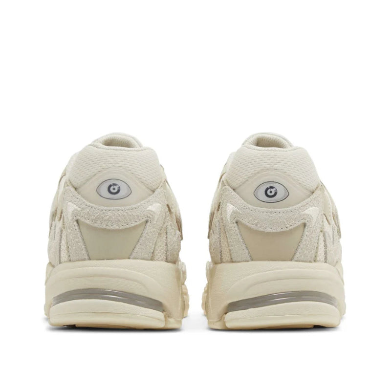 Bad Bunny x adidas Response CL ''Wonder White''