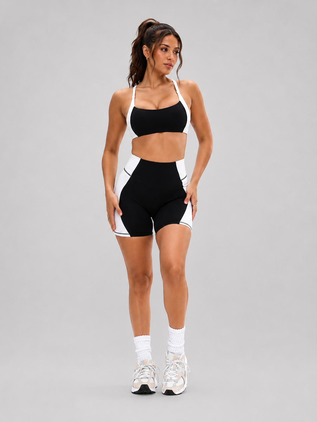 Aurora Sports Bra - Onyx Black and White