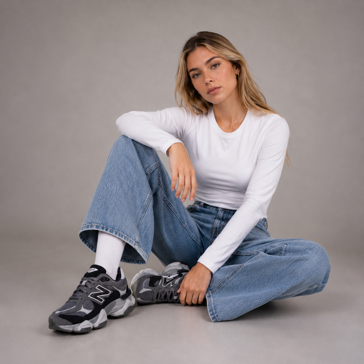 9060 "Black / Castlerock"