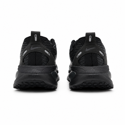 Air Zoom Vomero 18 Triple Black