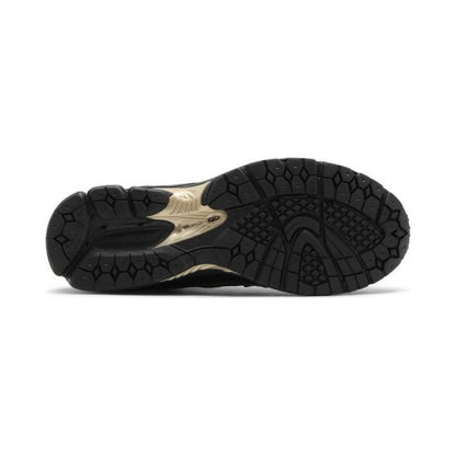 1906R Kith x New Balance "Black"