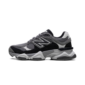 9060 "Black / Castlerock"