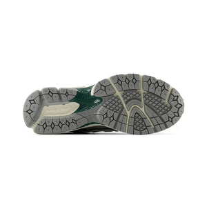1906R "Cream Grey Green"