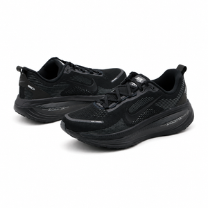 Air Zoom Vomero 18 Triple Black