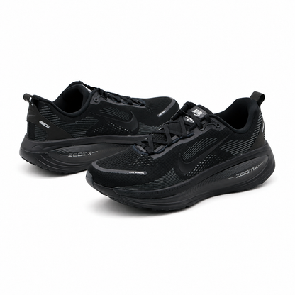 Air Zoom Vomero 18 Triple Black
