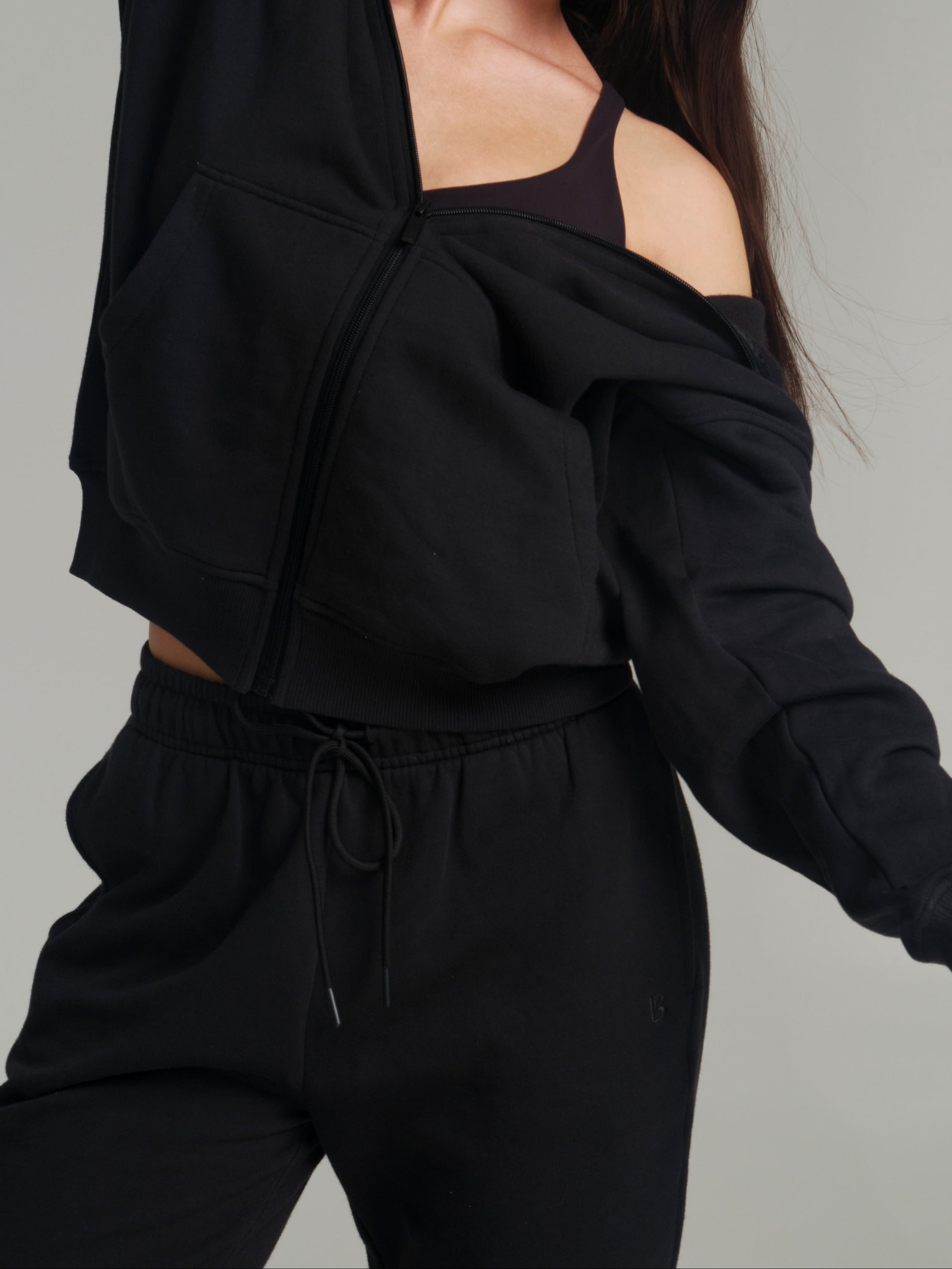 Threads Zip Hoodie - Onyx Black