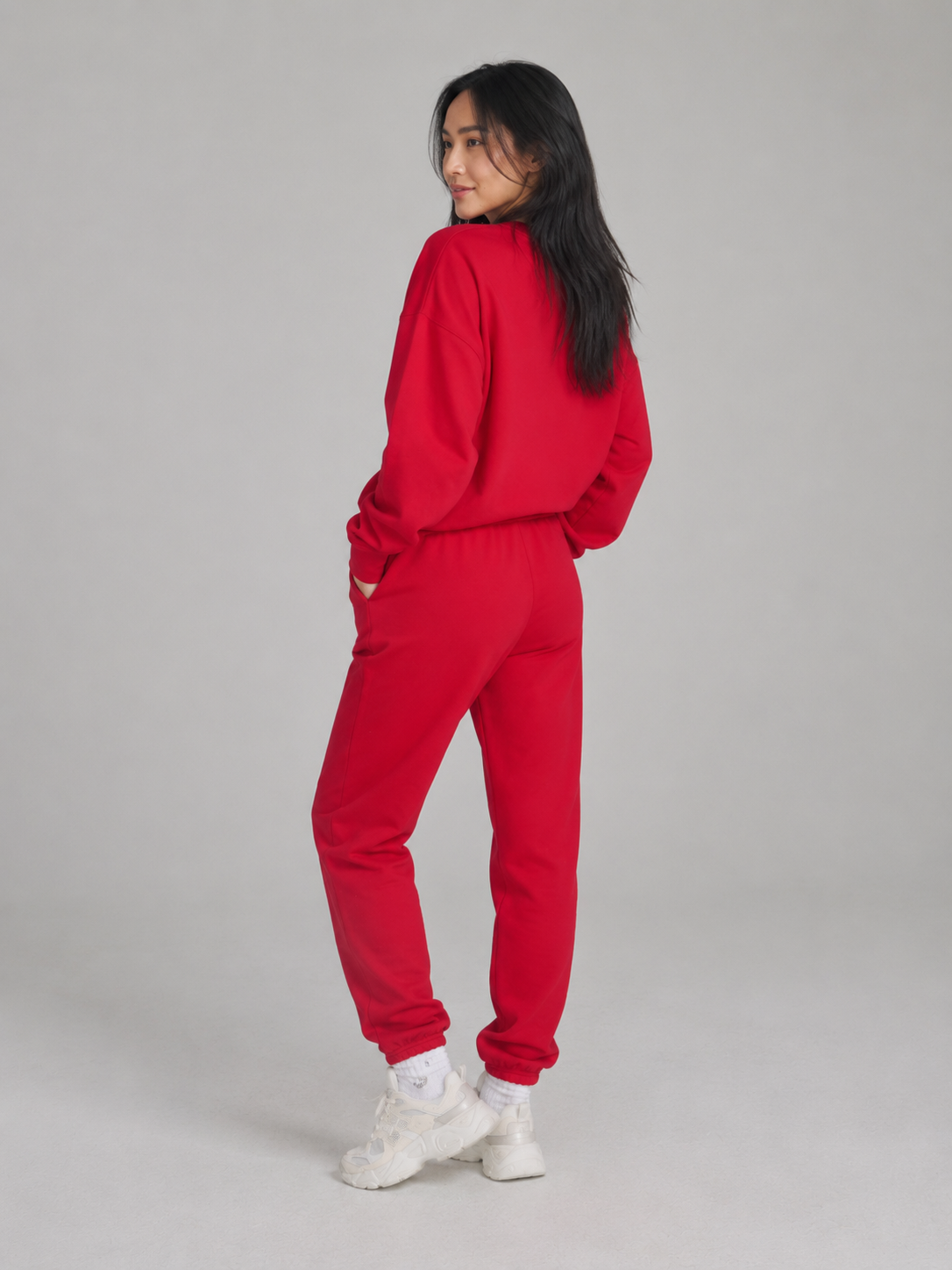 Threads Crew Pullover - Lipstick Red