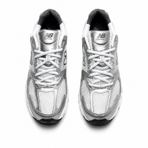 530 "Grey Matter Silver Metallic"