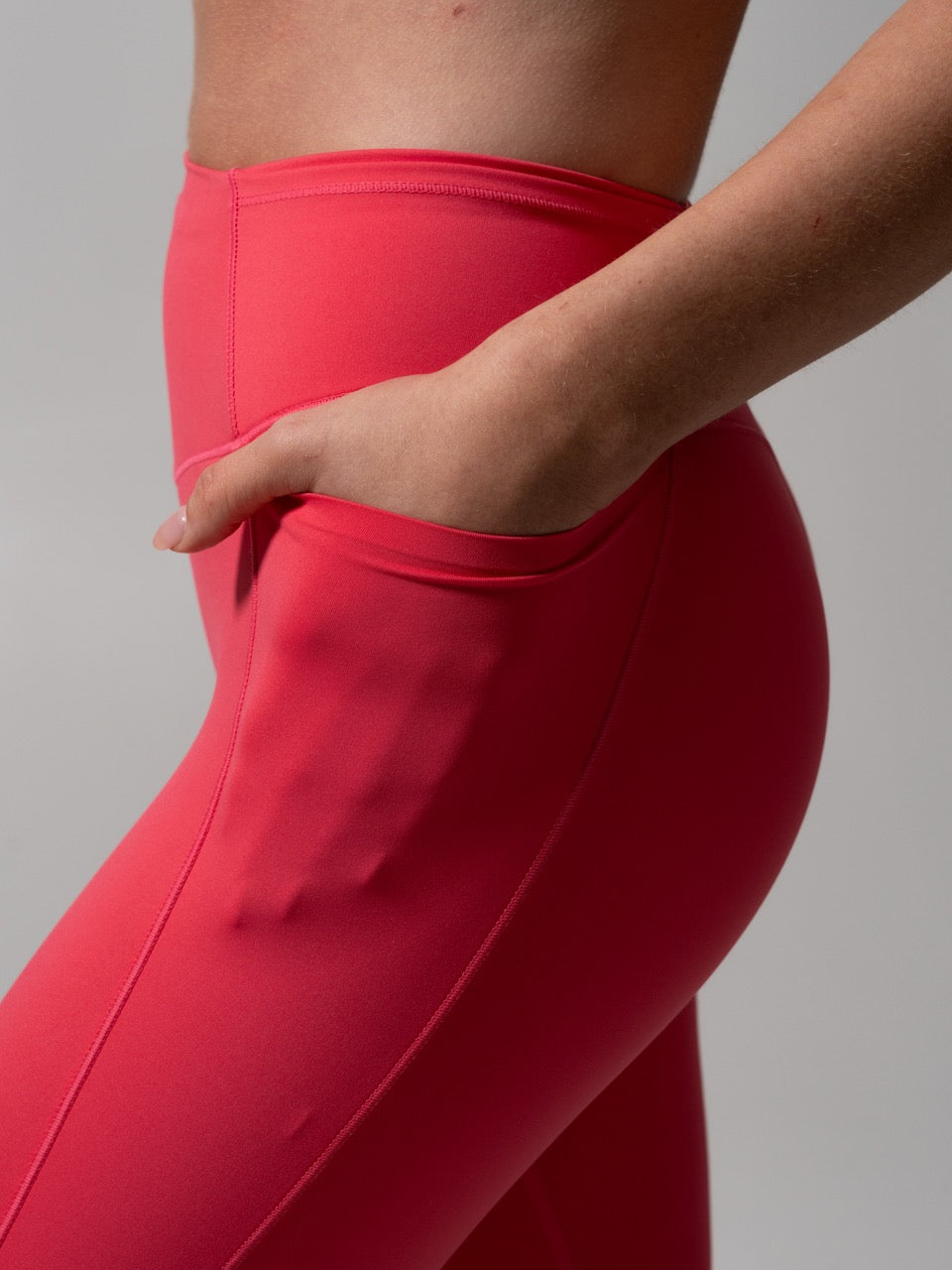 Airbrush Multi Pocket Legging - Punch