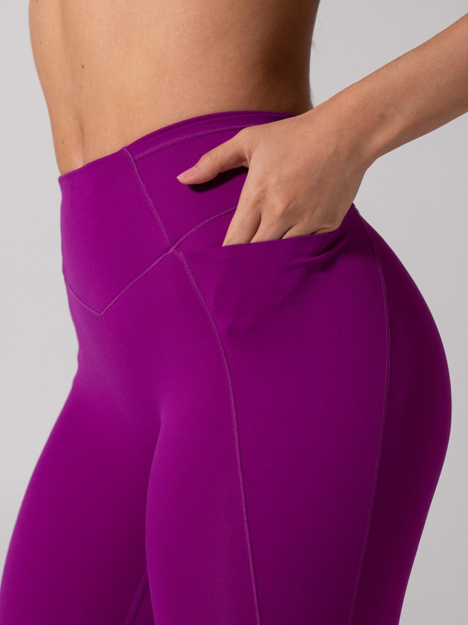 Airbrush Multi Pocket Legging - Grape Juice