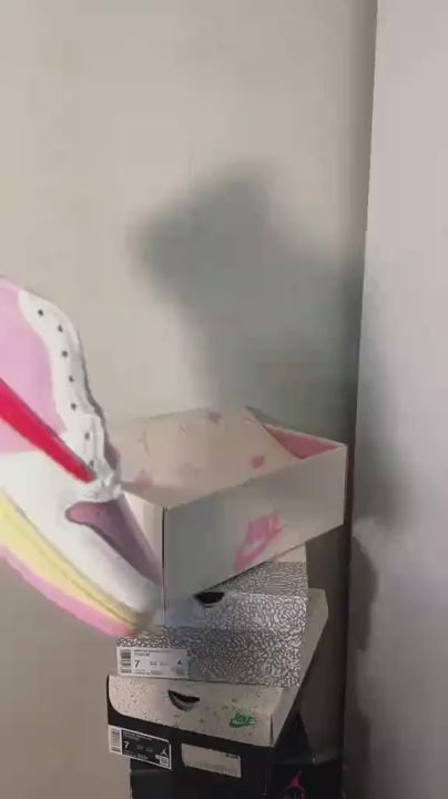 Travis Scott x Air Jordan 1 Low 'Tropical Pink'